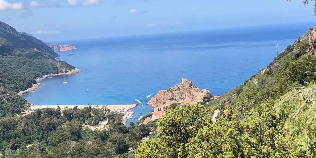 Explorer la Nature Près de Porto : Camping et Randonnée dans les Environs